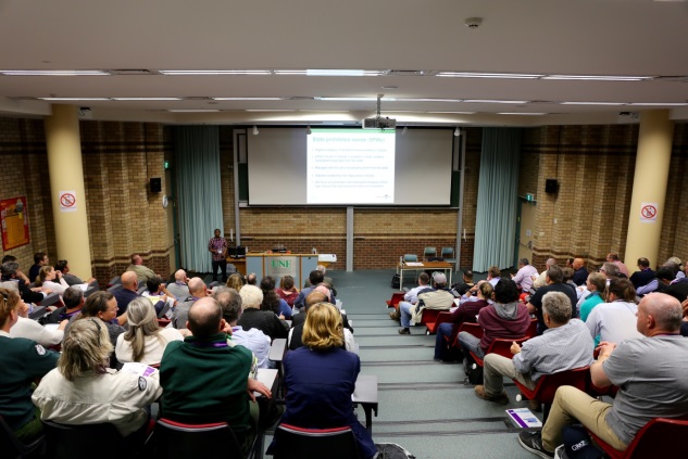 Dr Zachariah Munakamwe presenting at NSW Weeds Conference